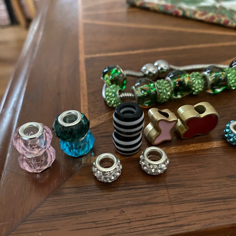 39 beads for crafting. (Not Pandora) - Picture 4 of 5
